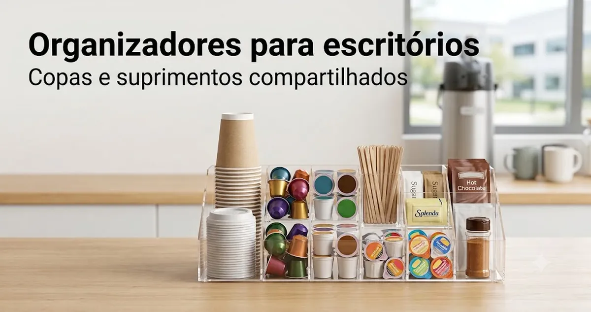 Organizador para estação de café em copa de escritório com copos, tampas, cápsulas, mexedores e condimentos compartilhados